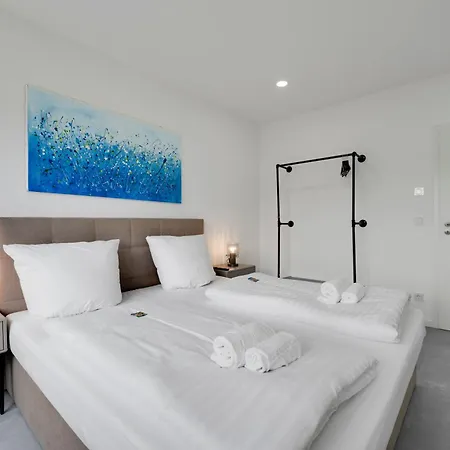 Luxus 150qm 3 Sz Bis 8 Pers Terrasse Messe Duesseldorf 15 Min Нойс