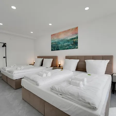 Апартаменты Luxus 150qm 3 Sz Bis 8 Pers Terrasse Messe Duesseldorf 15 Min *