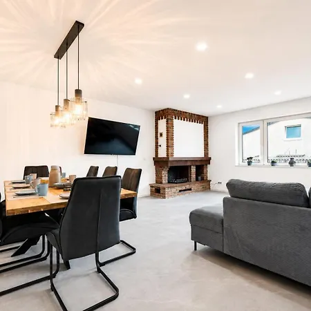 Luxus 150qm 3 Sz Bis 8 Pers Terrasse Messe Duesseldorf 15 Min Neuss