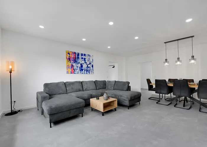 Lejlighed 150qm 8 Personen Neuss, Duesseldorf Mit Terrasse, Parkplatz, Kueche Neuss